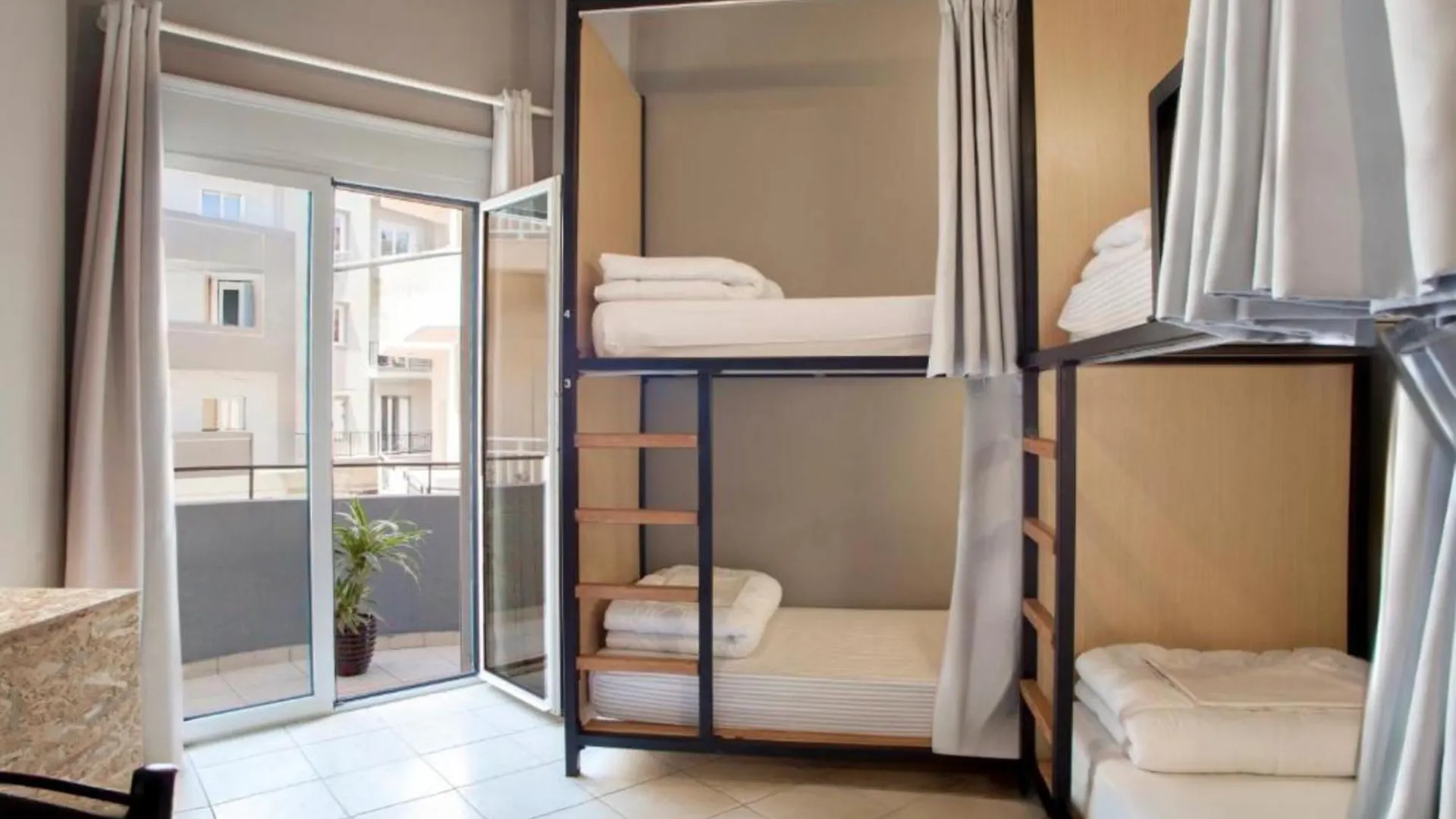 So Young Hostel Iraklio